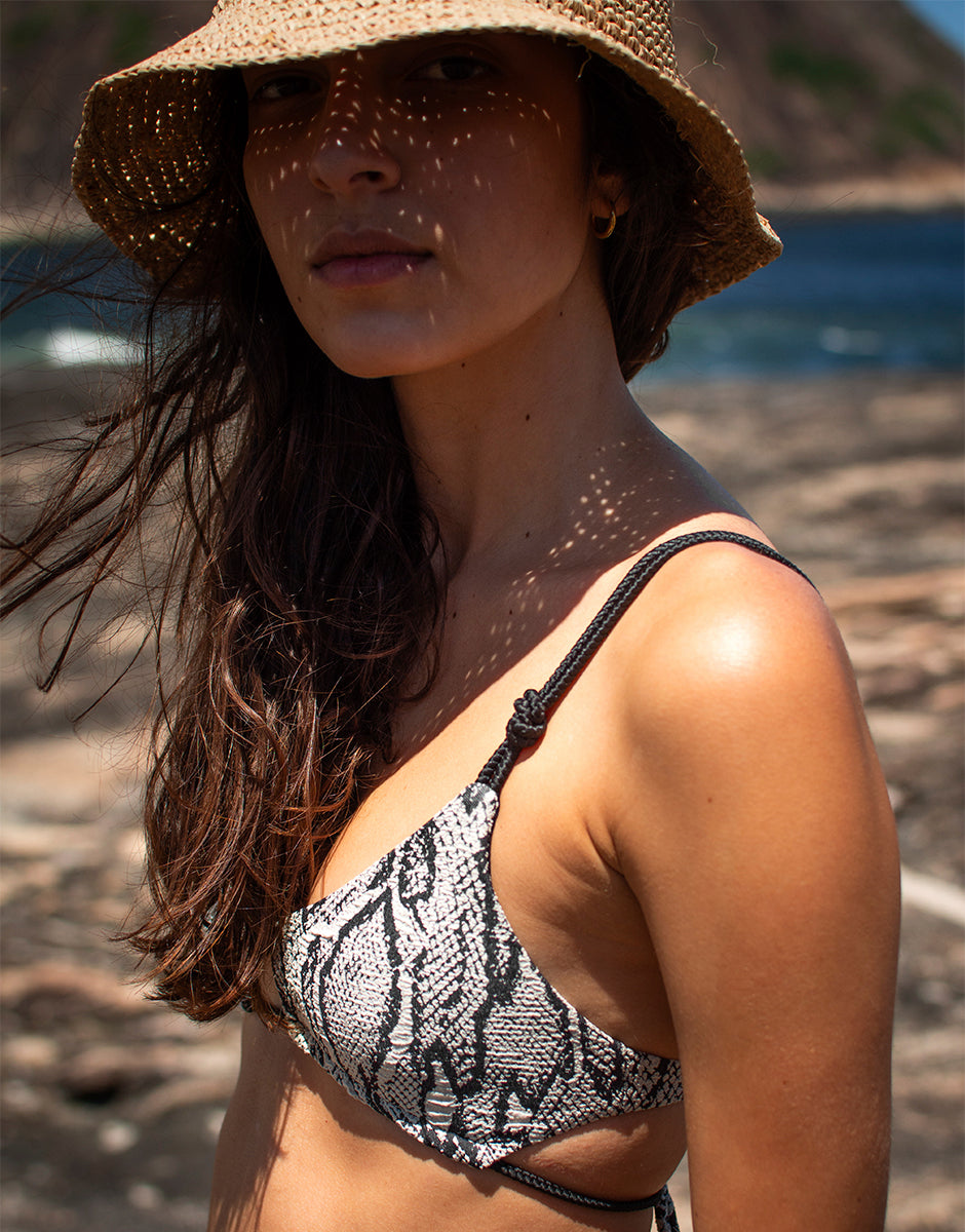 Gi Snake Top